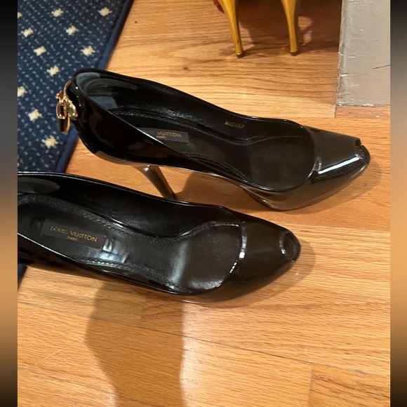 Louis Vuitton High Heels - Picture 5 of 5